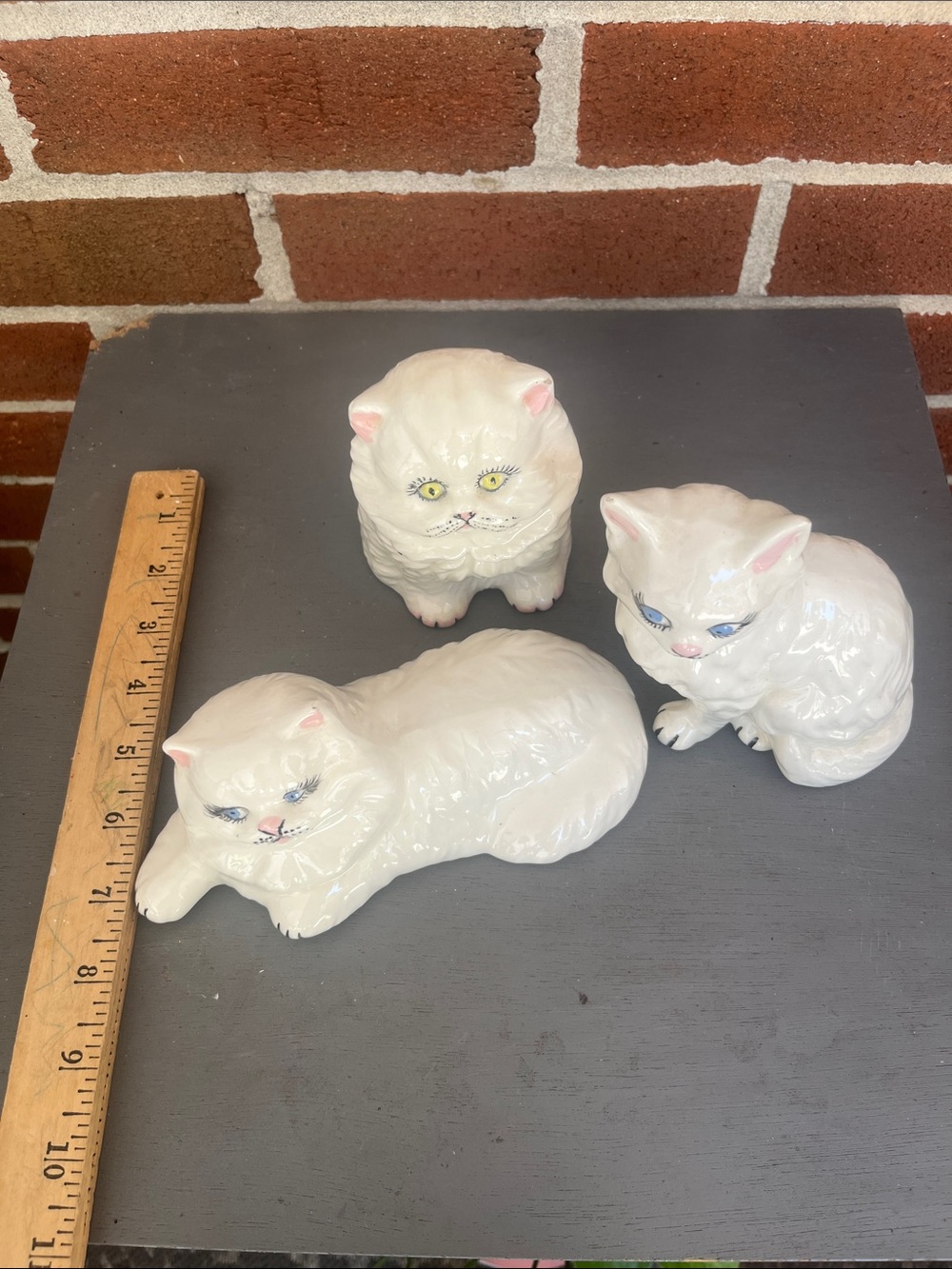 Vintage White Ceramic Cats Blue & green eyes Hand-painted Set of 3 - Picture 6 of 7